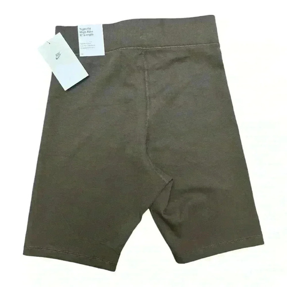 🆕NIKE Classic short. NWT, size small. - Picture 2 of 7